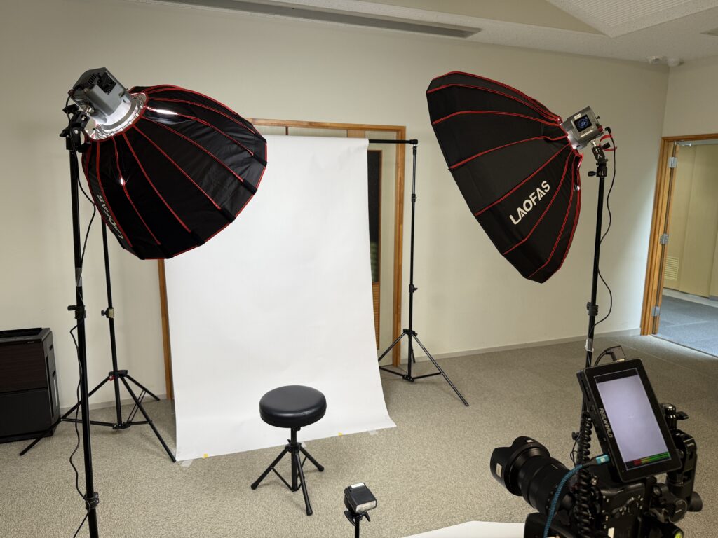 写真撮影３００人を2日間で行いました。